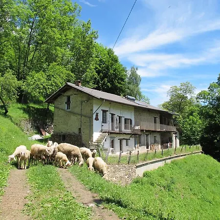 Meiro Di Choco Farm stay Pradleves